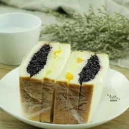 剩吐司吃不完？5款新吃法秒變網(wǎng)紅早餐，保證吃得連渣都不剩！